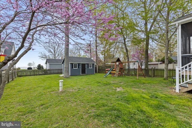 1066 WALNUT AVE, North Beach, MD 20714