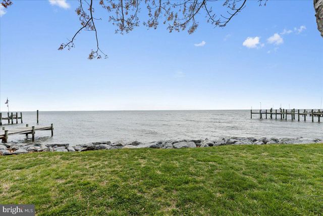 1066 WALNUT AVE, North Beach, MD 20714