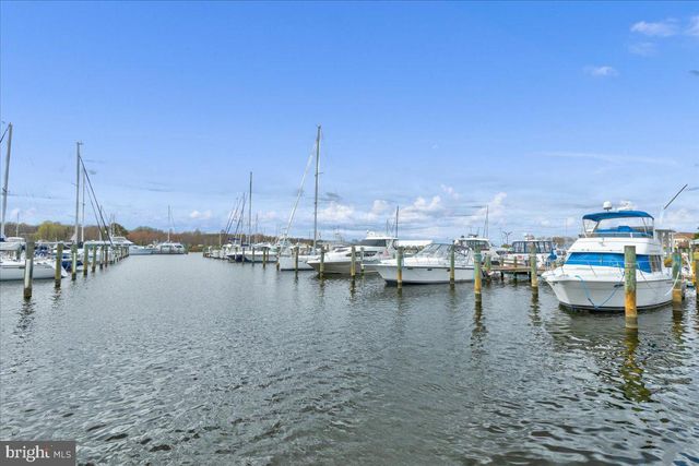 1066 WALNUT AVE, North Beach, MD 20714