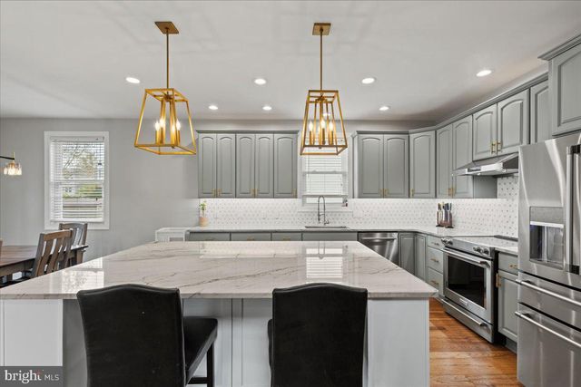 1066 WALNUT AVE, North Beach, MD 20714