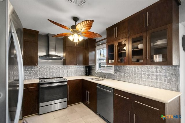 118 Byron Lane, Victoria, TX 77901