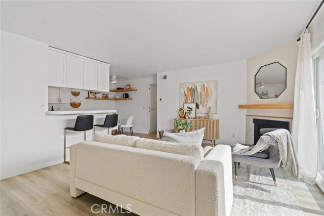 2411 Prospect 214, Hermosa Beach, CA 90254