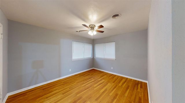 5817 Sandra Drive, Fort Worth, TX 76133