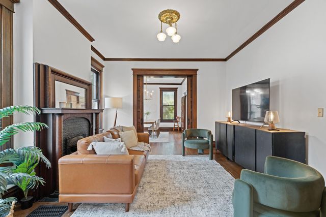 496 S 3rd Street, Columbus, OH 43215