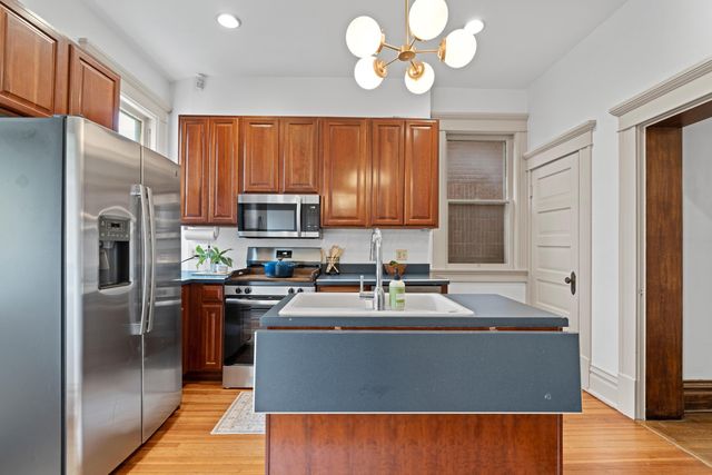 496 S 3rd Street, Columbus, OH 43215