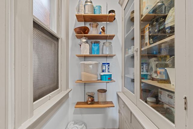 496 S 3rd Street, Columbus, OH 43215