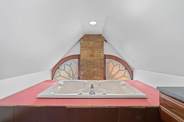 496 S 3rd Street, Columbus, OH 43215