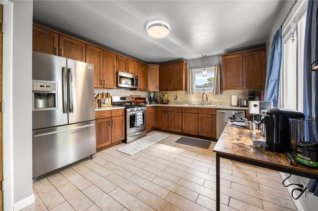 238 Marwood Road, Greece, NY 14612
