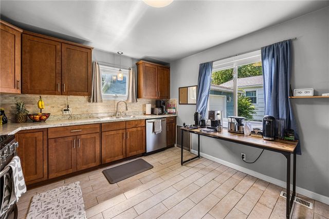 238 Marwood Road, Greece, NY 14612
