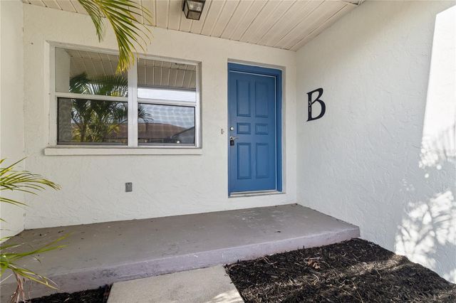 51 BOUNDARY BOULEVARD B, Rotonda West, FL 33947