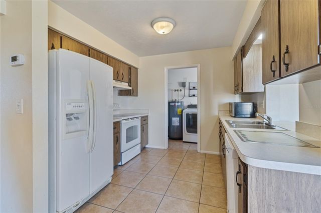 51 BOUNDARY BOULEVARD B, Rotonda West, FL 33947