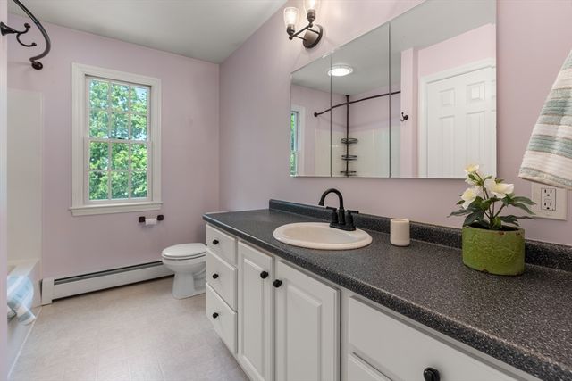 37A Wabash Ave, Worcester, MA 01604