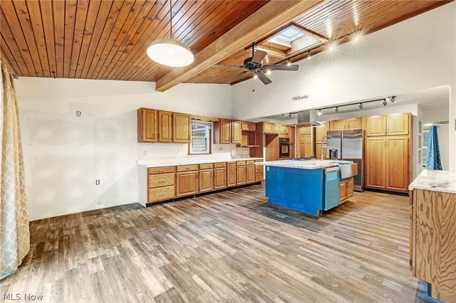 3290 Sweitzer Street NW, Uniontown, OH 44685