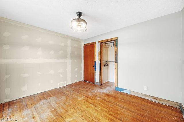 3290 Sweitzer Street NW, Uniontown, OH 44685
