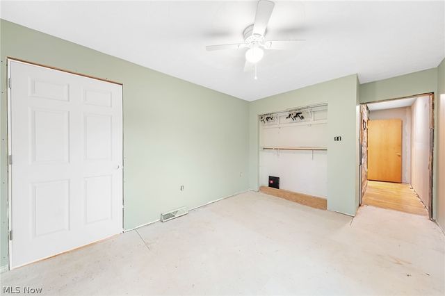 3290 Sweitzer Street NW, Uniontown, OH 44685