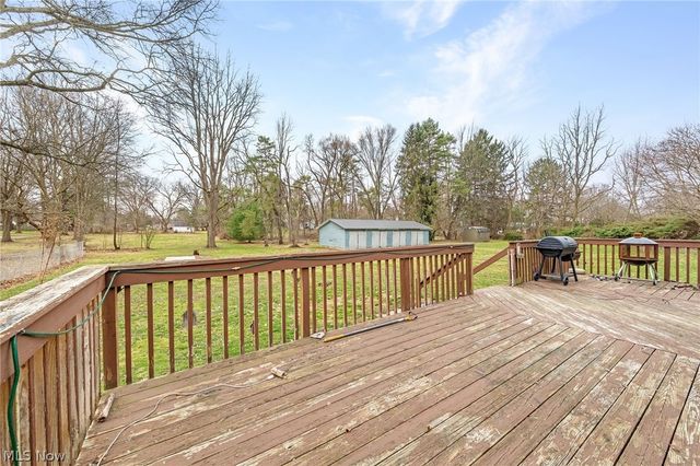 3290 Sweitzer Street NW, Uniontown, OH 44685