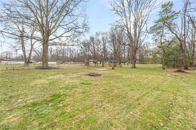 3290 Sweitzer Street NW, Uniontown, OH 44685