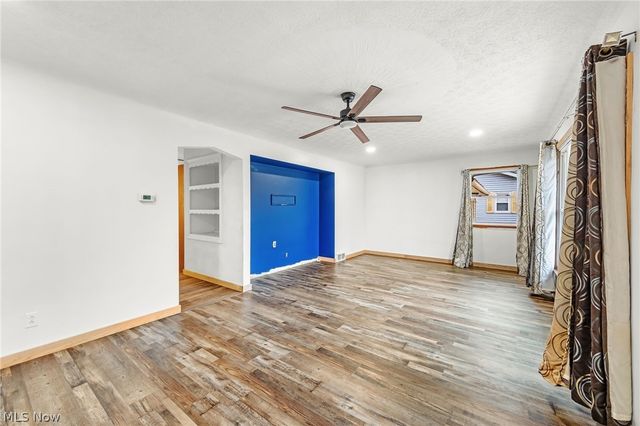 3290 Sweitzer Street NW, Uniontown, OH 44685
