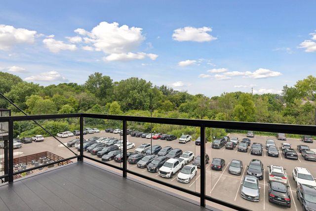 253 Lake Street E 307, Wayzata, MN 55391