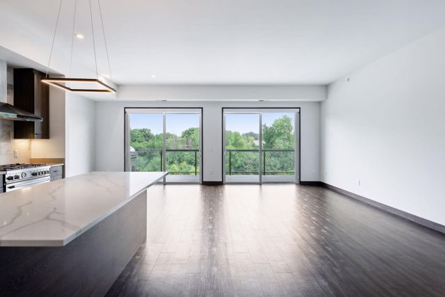 253 Lake Street E 307, Wayzata, MN 55391