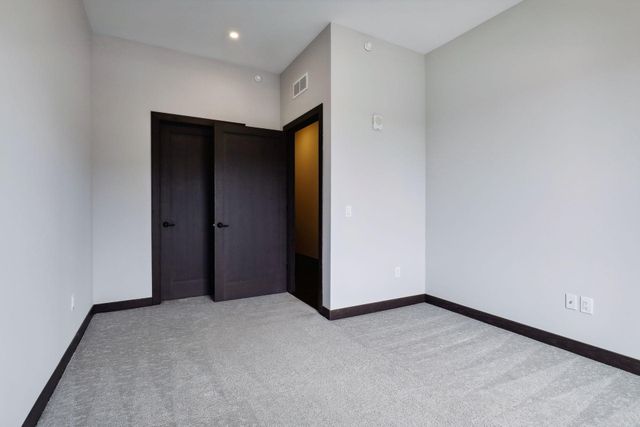 253 Lake Street E 307, Wayzata, MN 55391