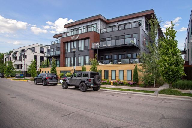 253 Lake Street E 307, Wayzata, MN 55391