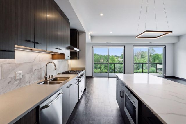 253 Lake Street E 307, Wayzata, MN 55391