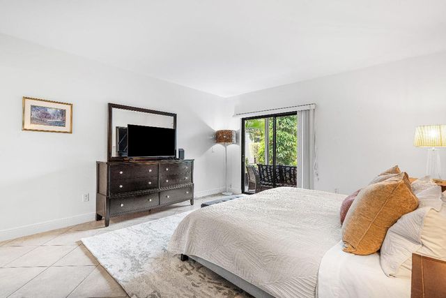 11863 Wimbledon Circle 413, Wellington, FL 33414