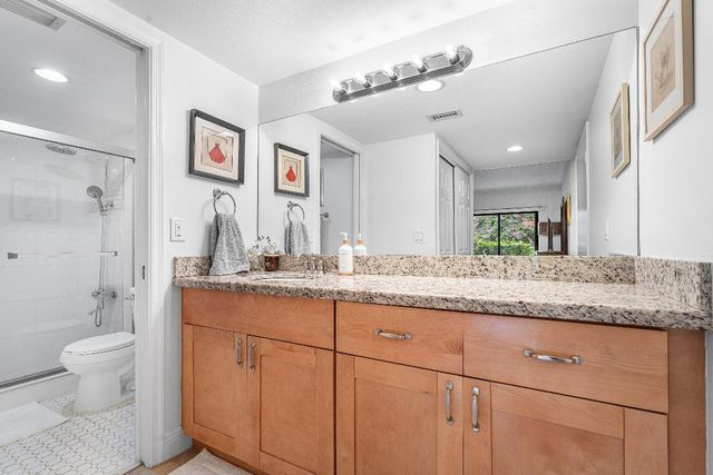 11863 Wimbledon Circle 413, Wellington, FL 33414