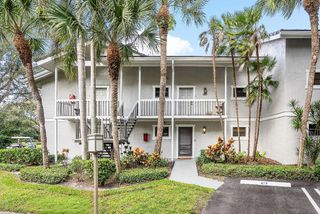 11863 Wimbledon Circle 413, Wellington, FL 33414