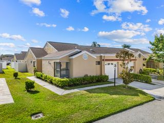 4560 Grand Cypress Road 50, West Palm Beach, FL 33417