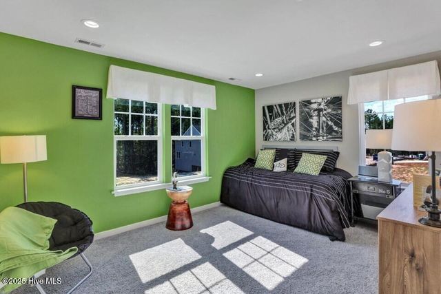 1020 Fawn Valley Way, Wilmington, NC 28409