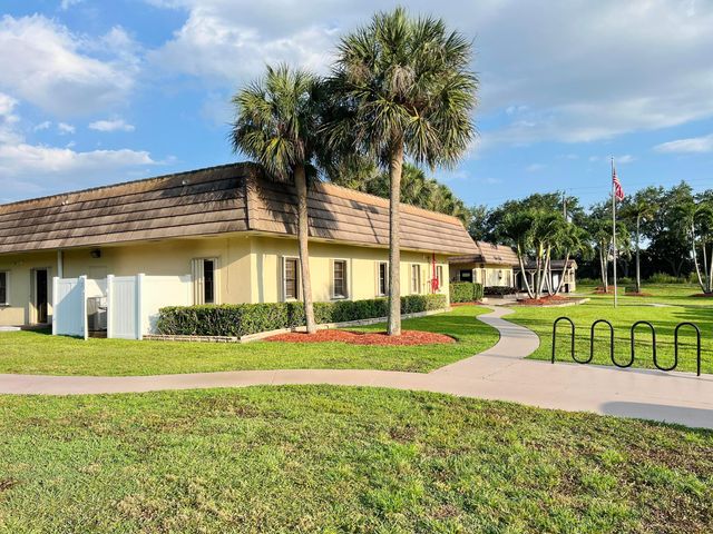 183 Plantation Boulevard, Lake Worth, FL 33467