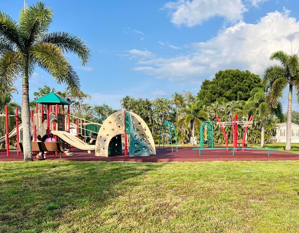 183 Plantation Boulevard, Lake Worth, FL 33467