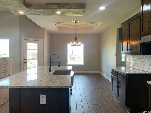 128 Woodbridge, La Vernia, TX 78121