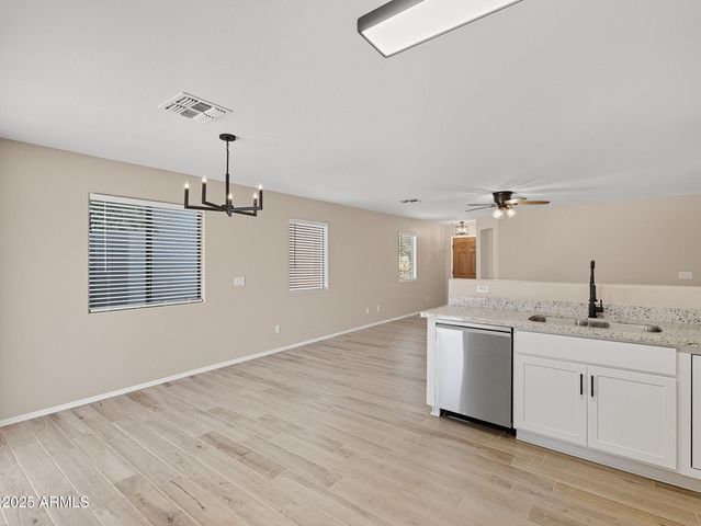 1751 E COWBOY COVE Trail, San Tan Valley, AZ 85143