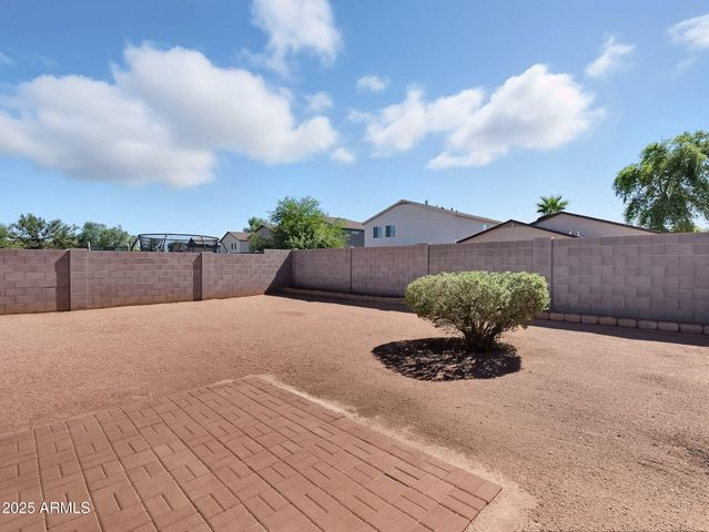 1751 E COWBOY COVE Trail, San Tan Valley, AZ 85143