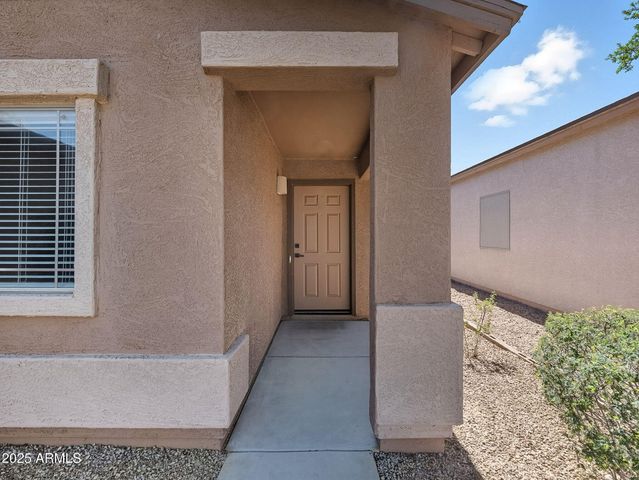 1751 E COWBOY COVE Trail, San Tan Valley, AZ 85143