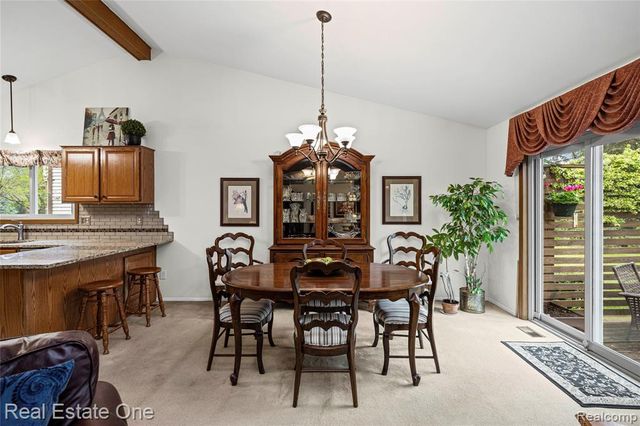 27586 David Givens Street, Warren, MI 48092