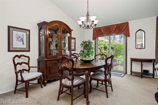 27586 David Givens Street, Warren, MI 48092