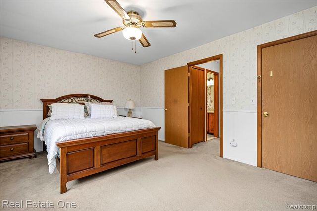 27586 David Givens Street, Warren, MI 48092