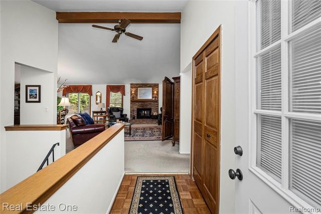 27586 David Givens Street, Warren, MI 48092