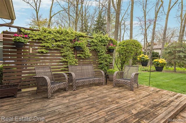 27586 David Givens Street, Warren, MI 48092