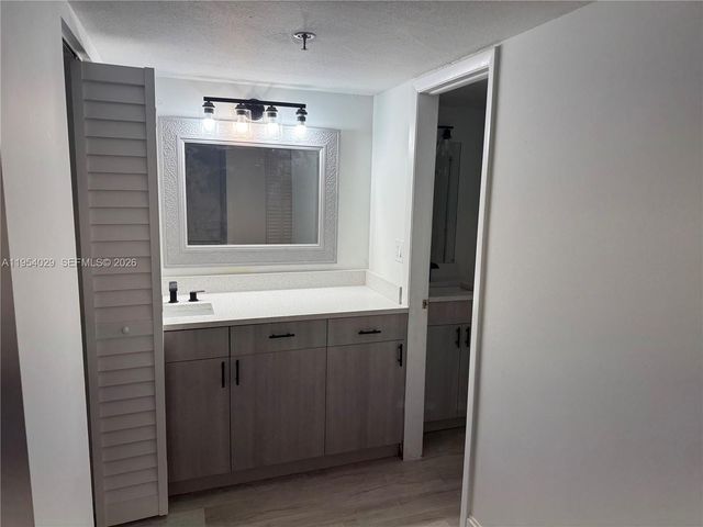 3940 Inverrary Blvd 106-A, Lauderhill, FL 33319