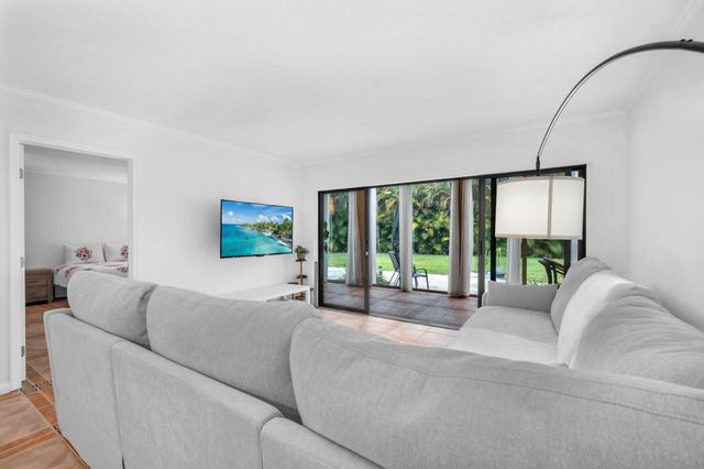 1823 Presidential Way E101, West Palm Beach, FL 33401