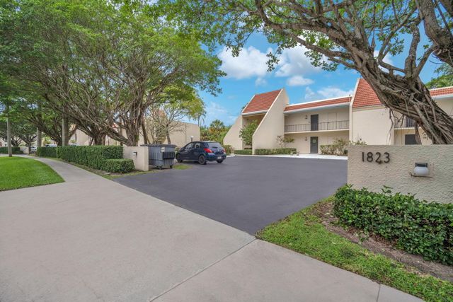 1823 Presidential Way E101, West Palm Beach, FL 33401