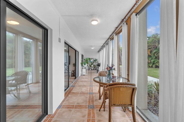 1823 Presidential Way E101, West Palm Beach, FL 33401