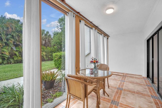 1823 Presidential Way E101, West Palm Beach, FL 33401