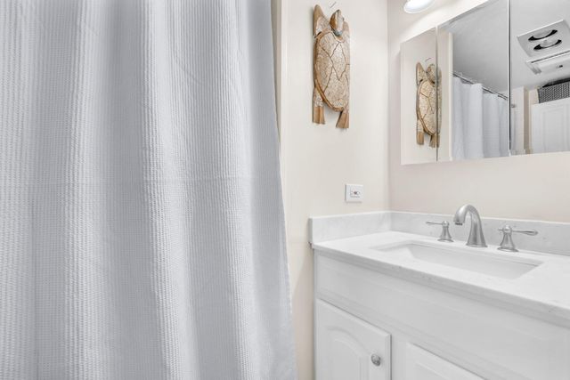 1823 Presidential Way E101, West Palm Beach, FL 33401