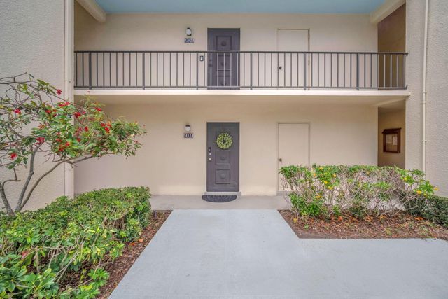 1823 Presidential Way E101, West Palm Beach, FL 33401